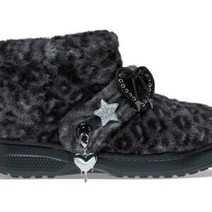 CROCS UNFURGETTABLE LEOPARD BOOTS Women's Size